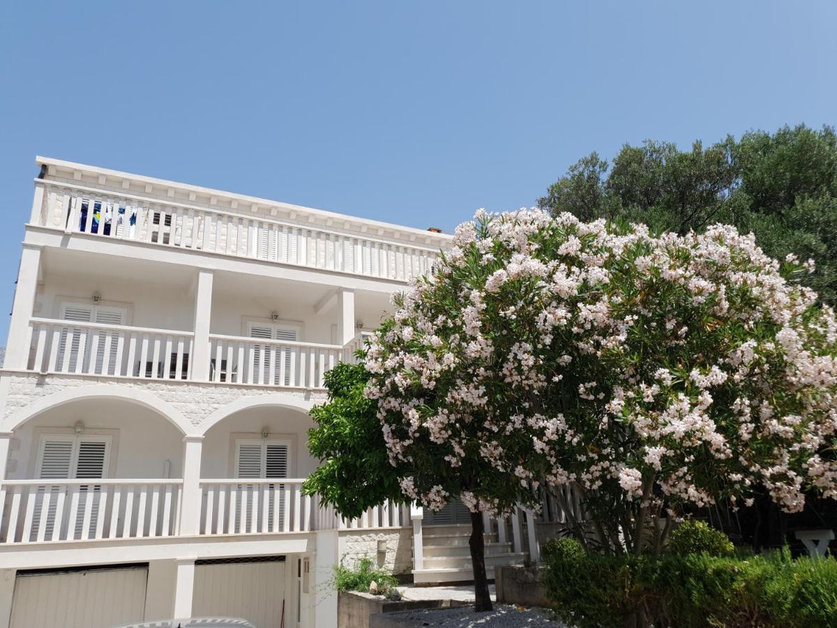 Apartments Costa Rica 오레비츠 외부 사진